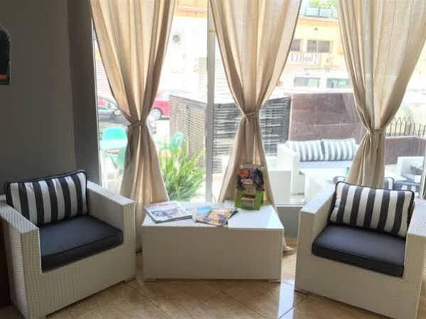 Hotel Manantiales Torremolinos Dış mekan fotoğraf
