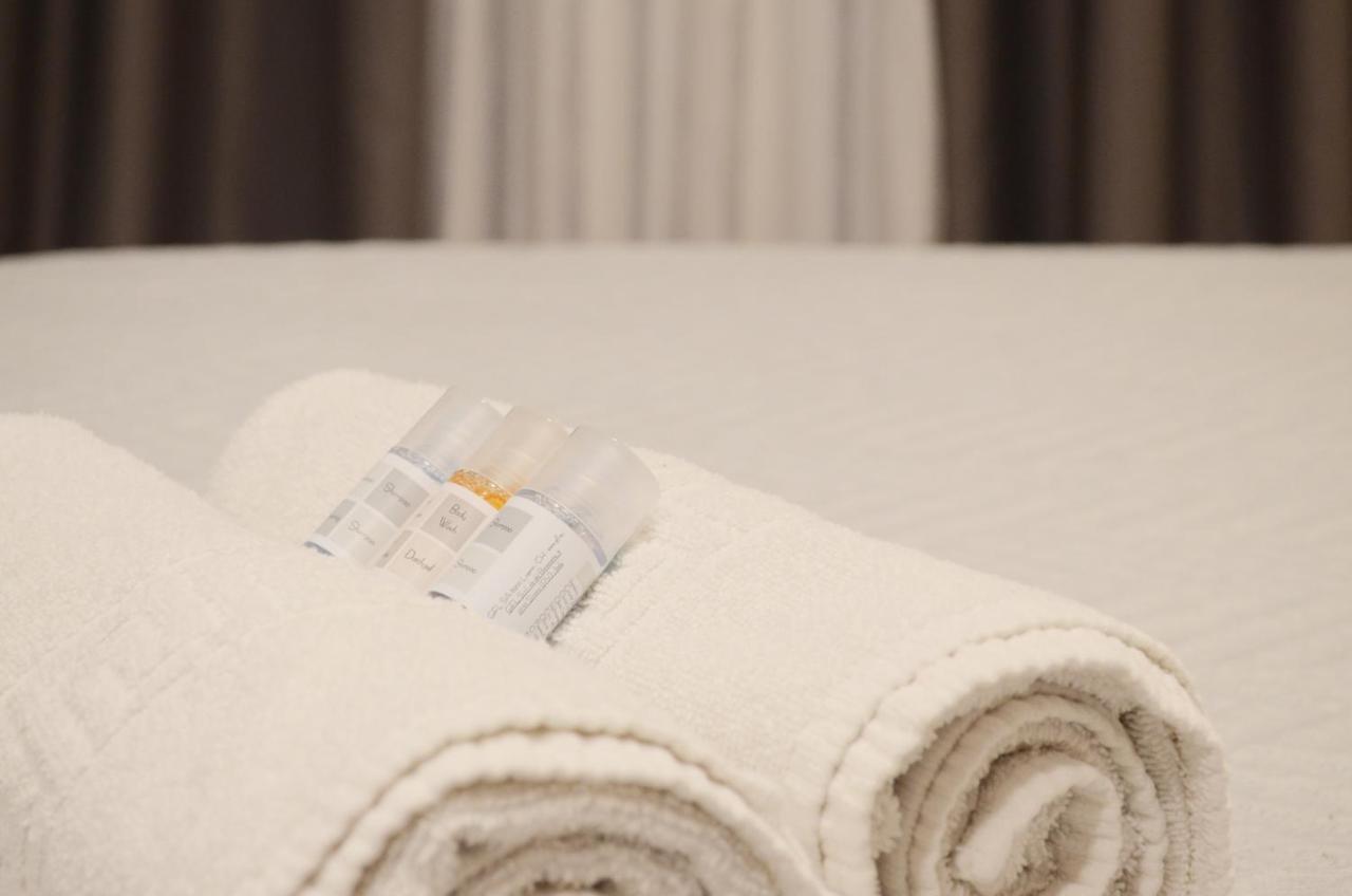 Hotel Manantiales Torremolinos Dış mekan fotoğraf
